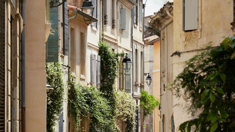 Village de Collonges-la-Rouge et vallée de la Dordogne en Corrèze