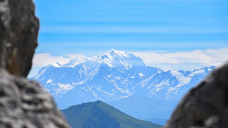 Mont-Blanc et lac d'Annecy en Haute-Savoie